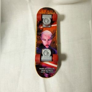 2010 McDonald's The Clone Wars Asajj Ventress Finger Skateboard #13 Happy Meal